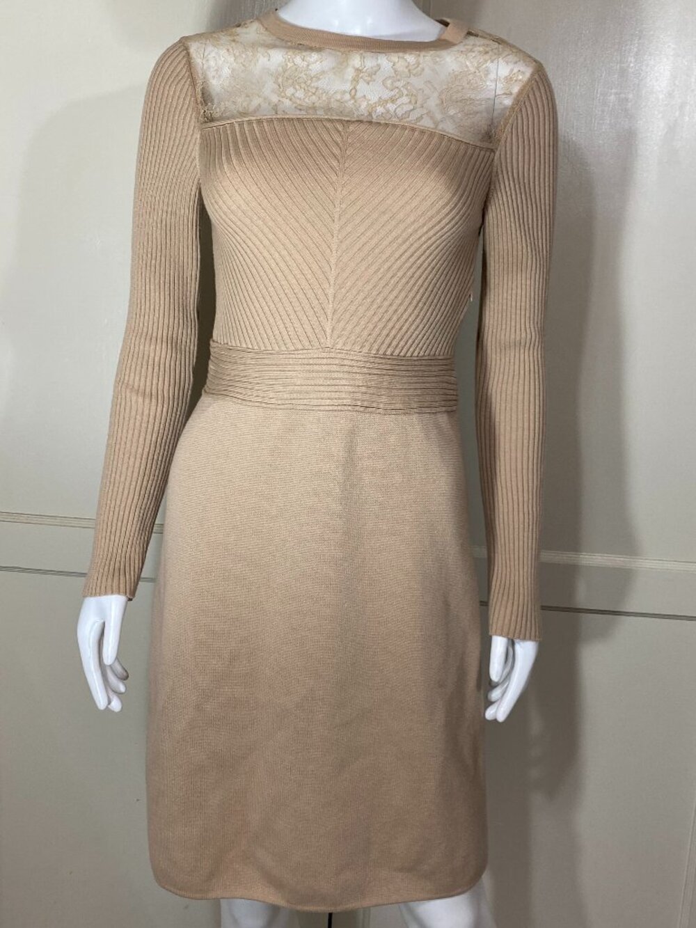 VALENTINO GARAVANI Camel Rib Knit Floral Lace Yoke Sheath Dress Made Italy Small